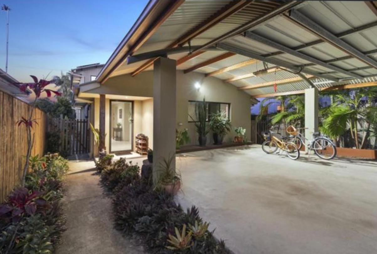 Ferienwohnung Beach Escape Magnesium Pool Dog Happy Gc Airport Gold Coast Exterior foto